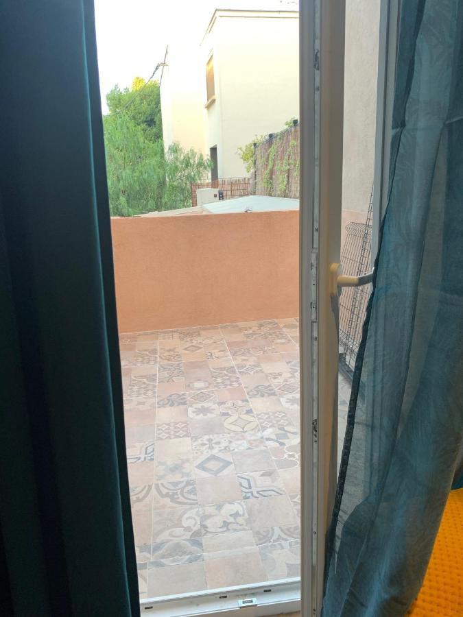 Coeur De Ville T2, Terrasse, Clim Tt Equipe, Parking Sanary-sur-Mer Exterior photo